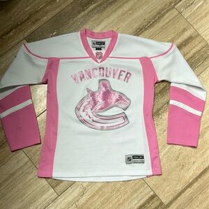 Women’s Vancouver Canucks pink jersey pink